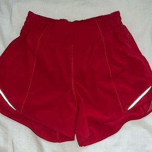 LULULEMON HOTTIE HOT 4IN